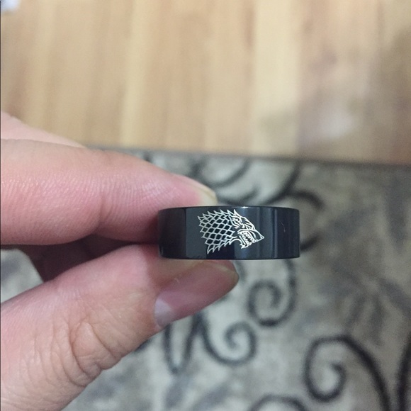Game of Thrones Winter Wolf Black Ring - Picture 2 of 4